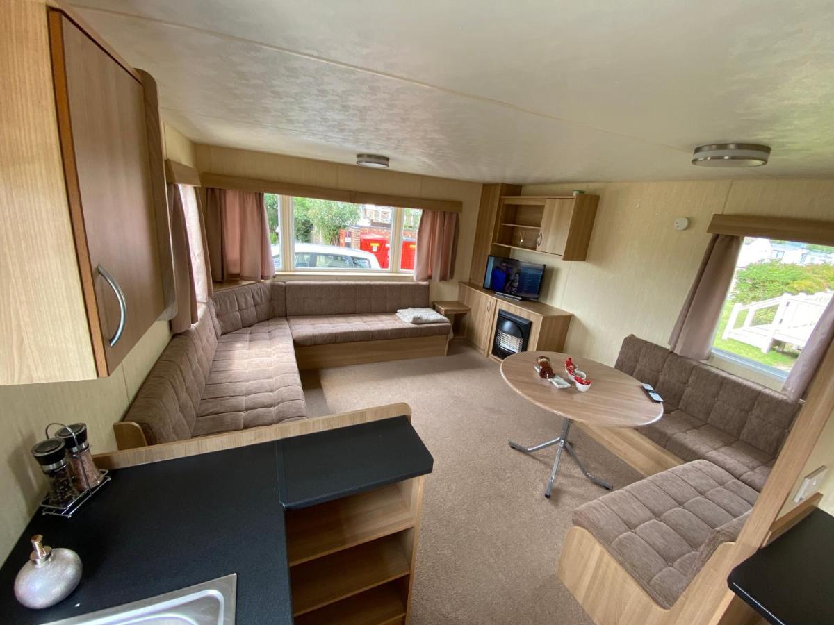 3 Bed 8 Berth Caravan In California Cliffs - M1 Great Yarmouth Kültér fotó