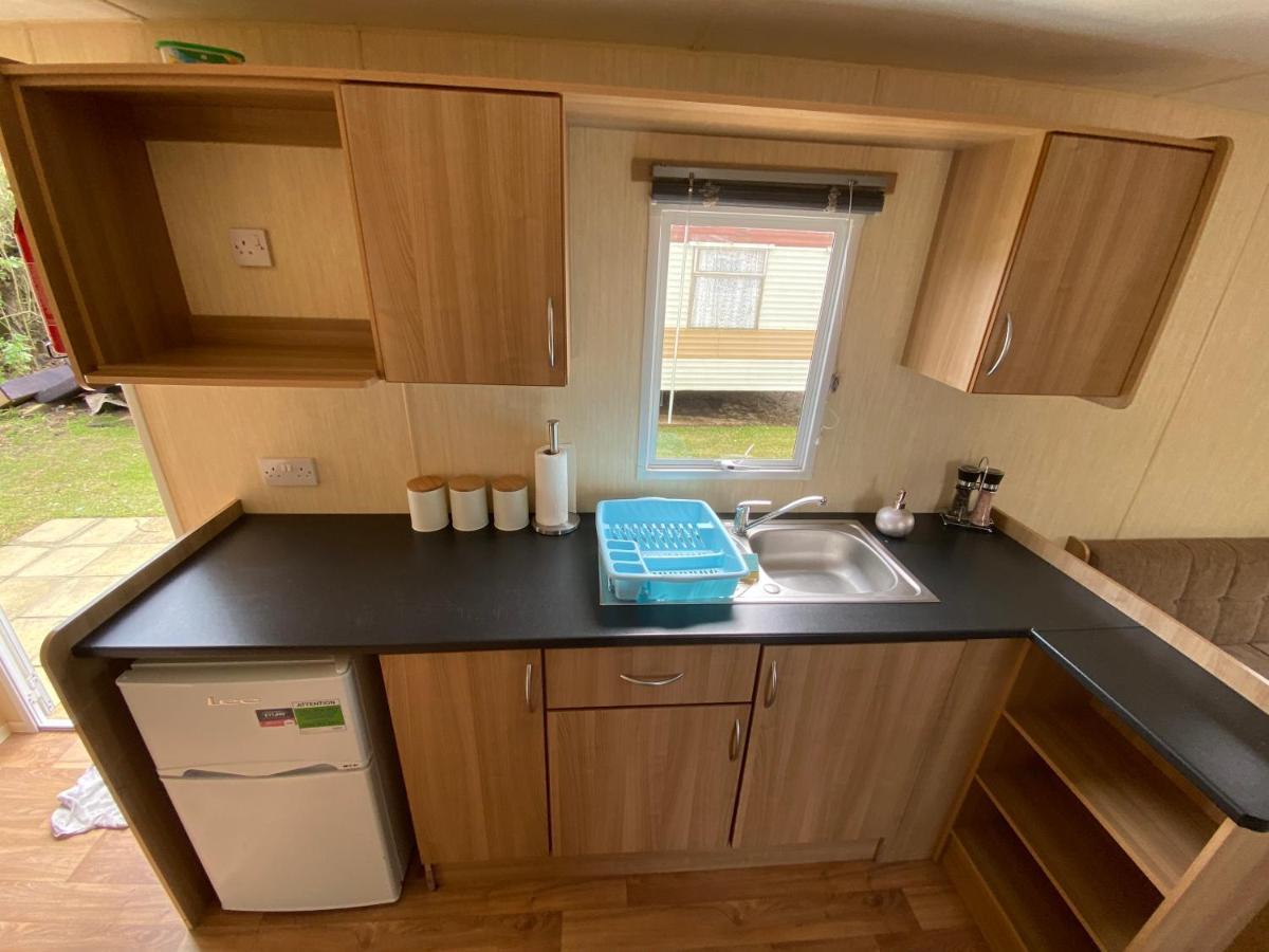3 Bed 8 Berth Caravan In California Cliffs - M1 Great Yarmouth Kültér fotó